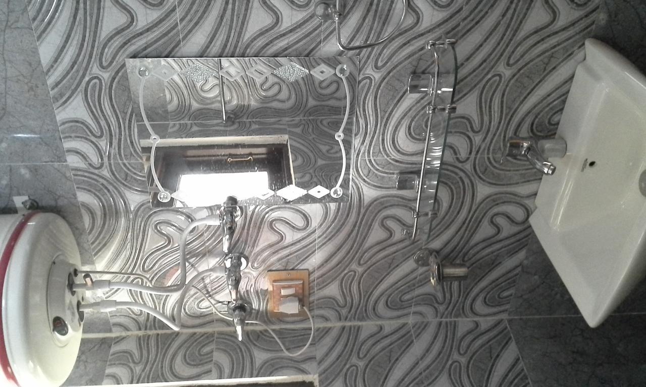 Howrah Guest House Srīnagar Dış mekan fotoğraf
