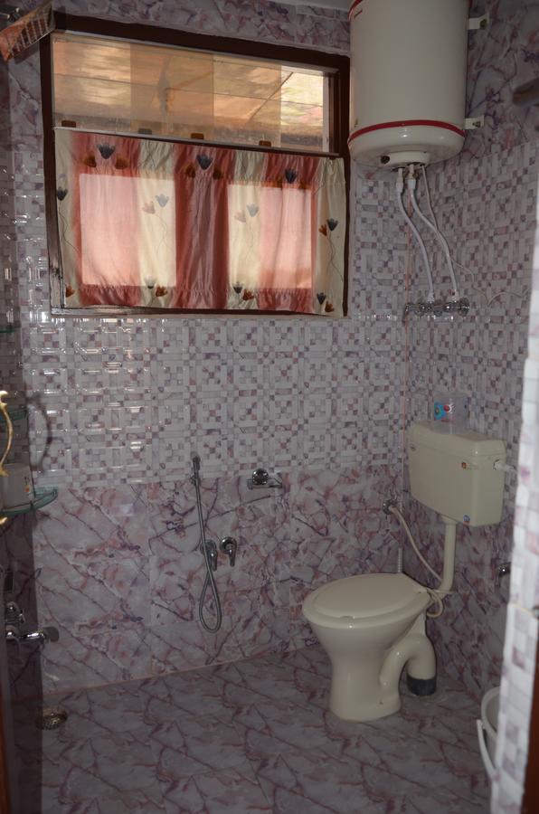 Howrah Guest House Srīnagar Dış mekan fotoğraf